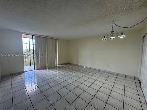 8625 NW 8th Street Miami FL 33126