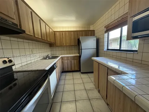 8625 NW 8th Street Miami FL 33126