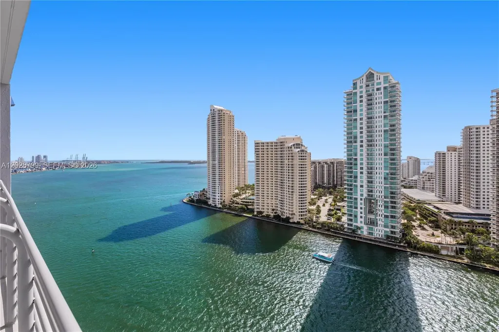 325 S Biscayne Boulevard Miami FL 33131