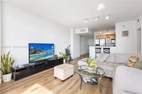 325 S Biscayne Boulevard Miami FL 33131