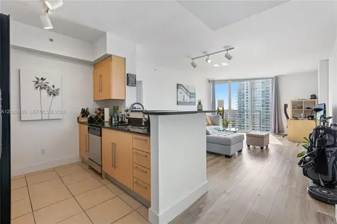 325 S Biscayne Boulevard Miami FL 33131