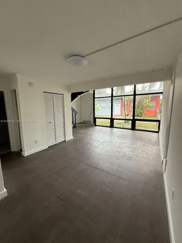 14310 NE 5th Place Miami FL 33161