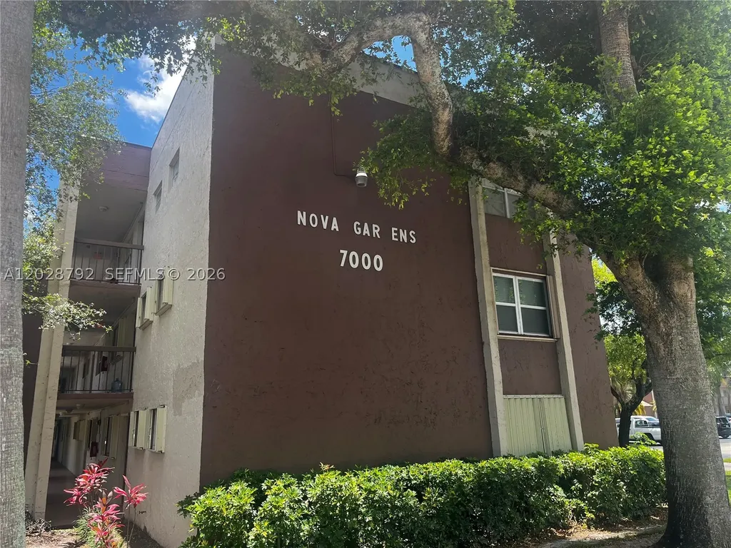 7000 Nova Drive Davie FL 33317