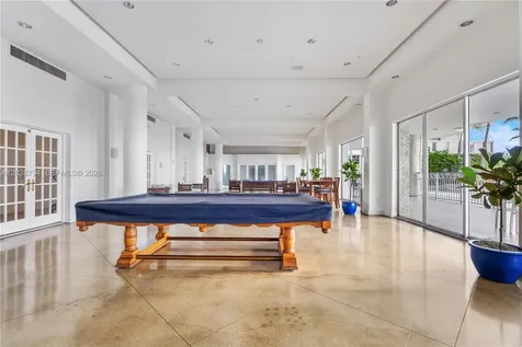 800 West Avenue Miami Beach FL 33139