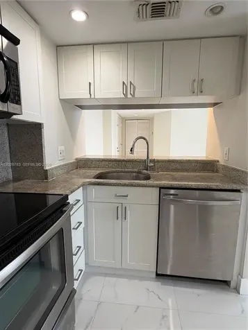 770 Claughton Island Drive Miami FL 33131