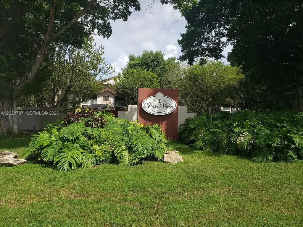 13965 SW 91st Terrace Miami FL 33186