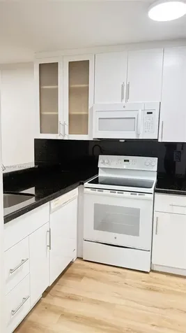 13965 SW 91st Terrace Miami FL 33186
