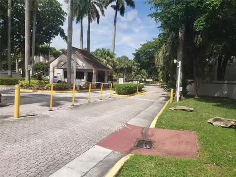 13965 SW 91st Terrace Miami FL 33186