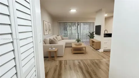 13965 SW 91st Terrace Miami FL 33186