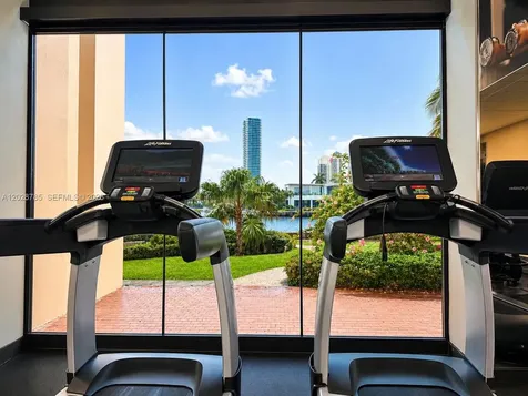 19667 Turnberry Way Aventura FL 33180
