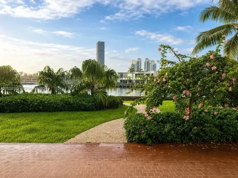 19667 Turnberry Way Aventura FL 33180