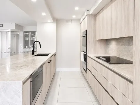 19667 Turnberry Way Aventura FL 33180