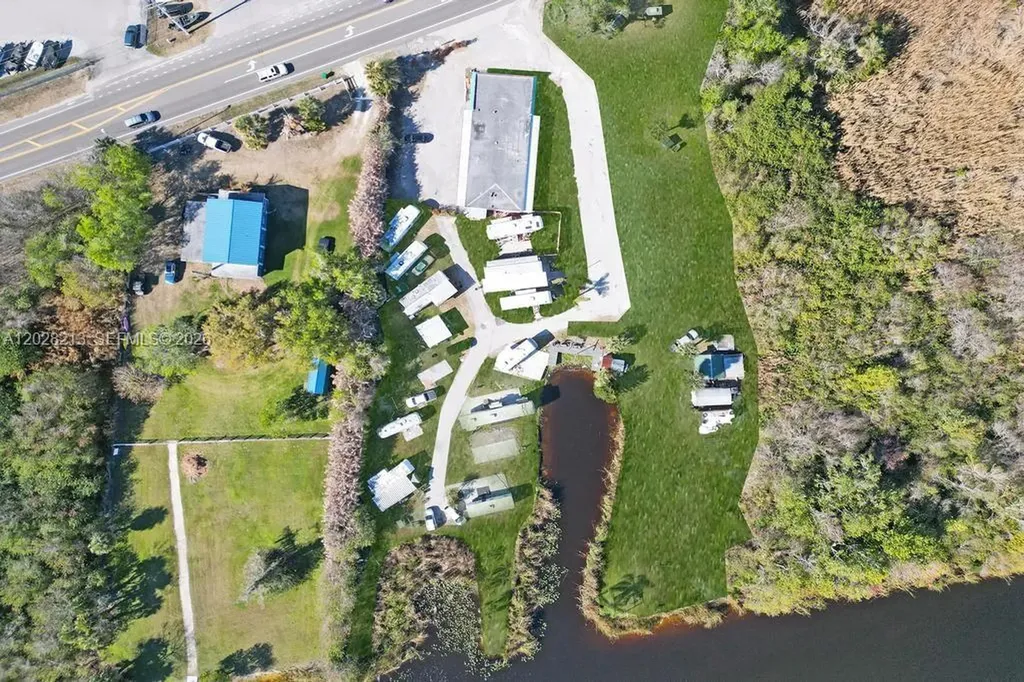 1422 Us Highway 441 Okeechobee FL 34974