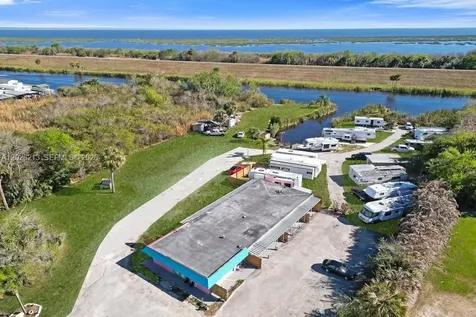 1422 Us Highway 441 Okeechobee FL 34974