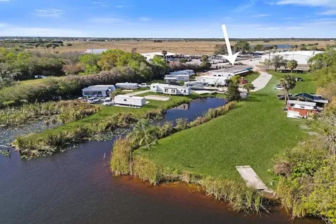 1422 Us Highway 441 Okeechobee FL 34974