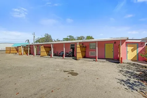 1422 Us Highway 441 Okeechobee FL 34974