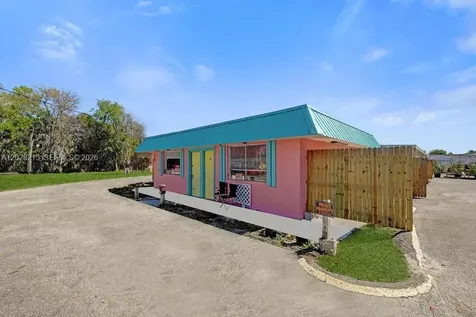 1422 Us Highway 441 Okeechobee FL 34974