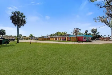 1422 Us Highway 441 Okeechobee FL 34974