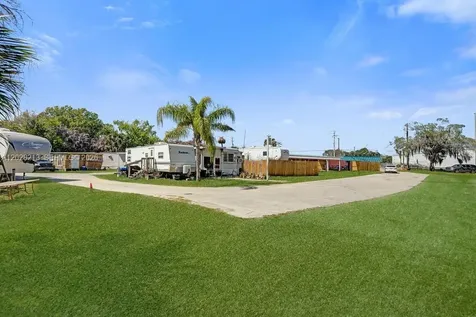 1422 Us Highway 441 Okeechobee FL 34974