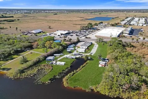 1422 Us Highway 441 Okeechobee FL 34974