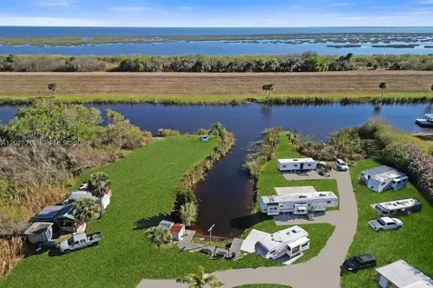 1422 Us Highway 441 Okeechobee FL 34974
