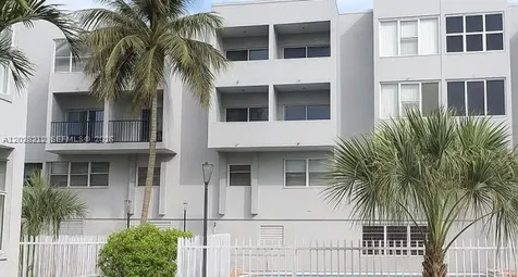 1555 W 44th Place Hialeah FL 33012