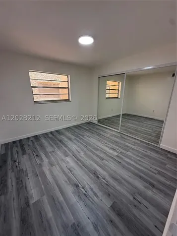 1555 W 44th Place Hialeah FL 33012