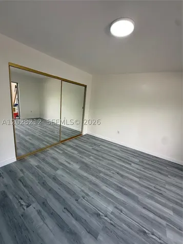 1555 W 44th Place Hialeah FL 33012