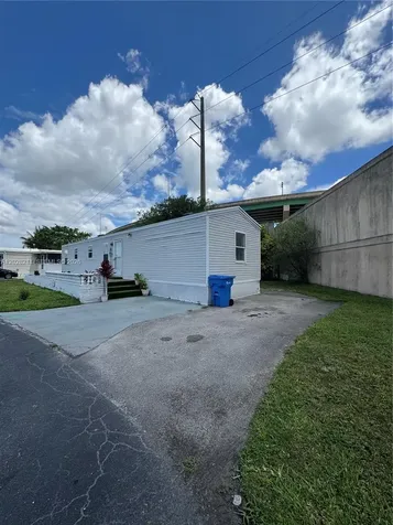 5015 SW 29 Street #60-8 Davie FL 33312