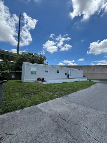 5015 SW 29 Street #60-8 Davie FL 33312