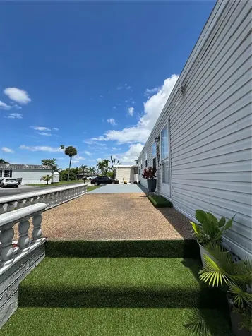 5015 SW 29 Street #60-8 Davie FL 33312
