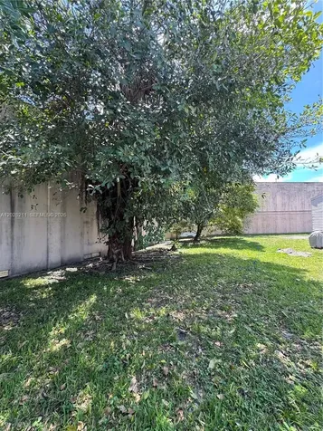5015 SW 29 Street #60-8 Davie FL 33312