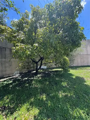 5015 SW 29 Street #60-8 Davie FL 33312