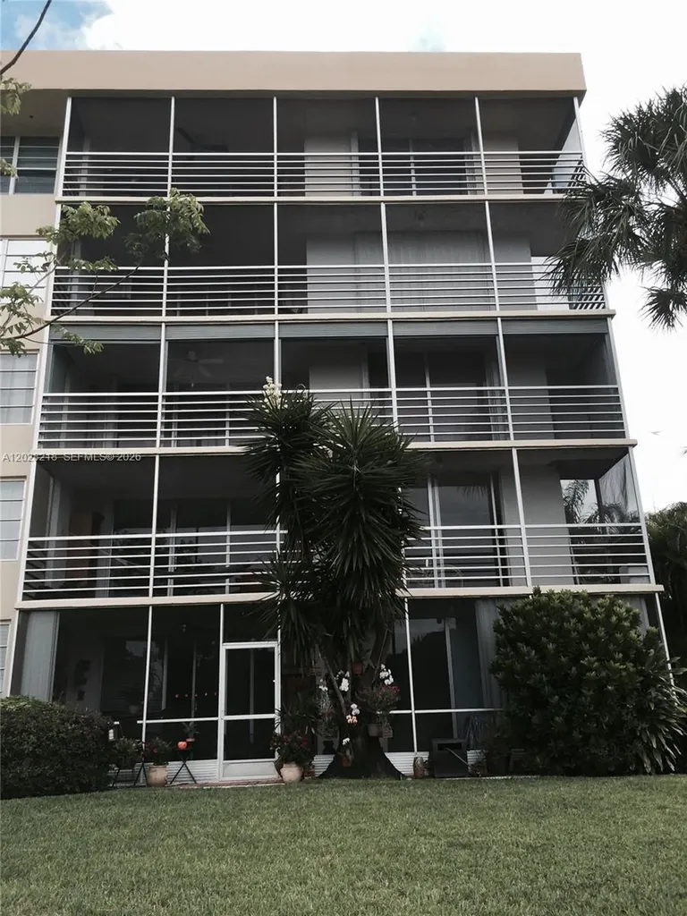 Pompano Beach FL 33069