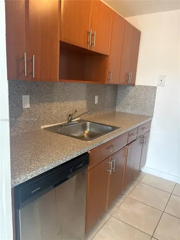 2000 NE 135th Street North Miami FL 33181