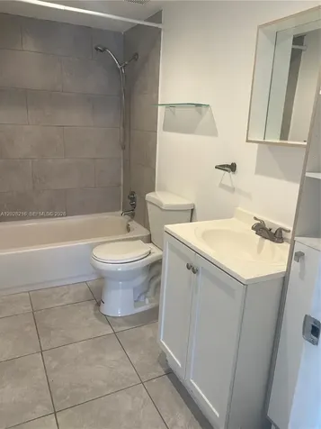 2000 NE 135th Street North Miami FL 33181