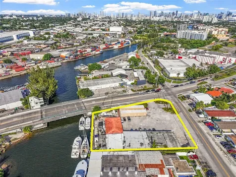 3066 NW River Drive Miami FL 33142