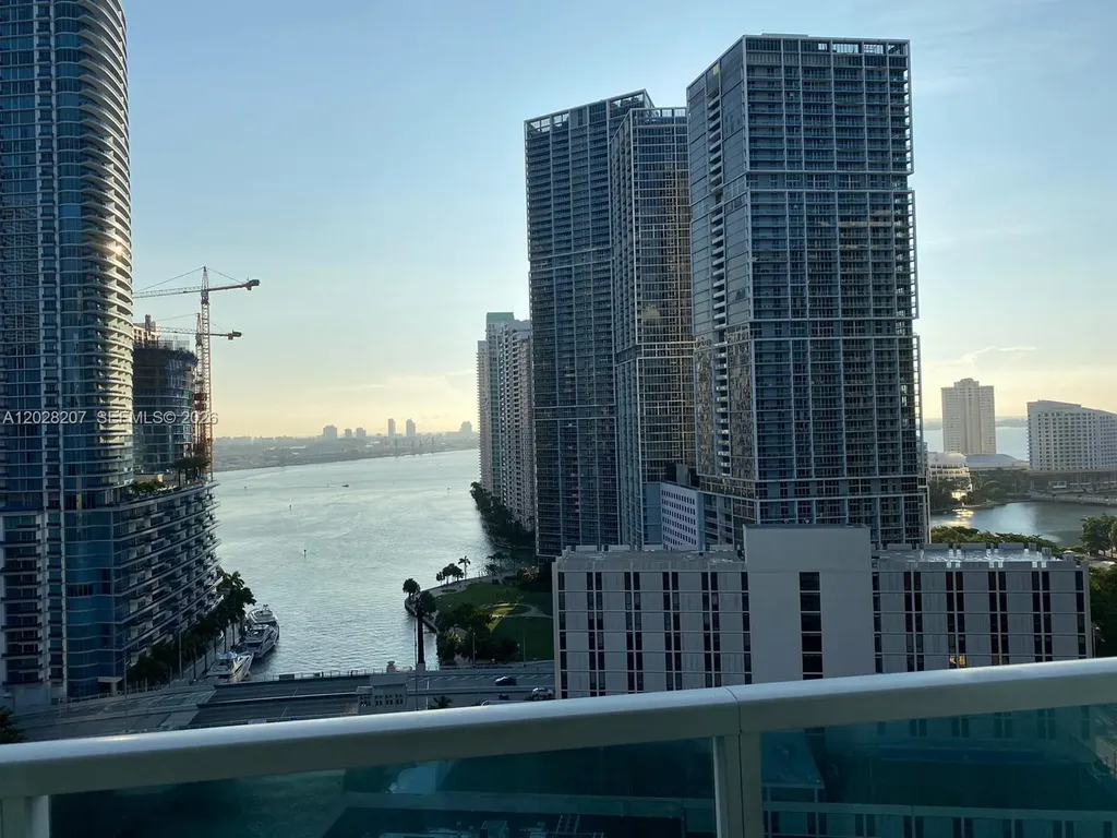 31 SE 5th Street Miami FL 33131