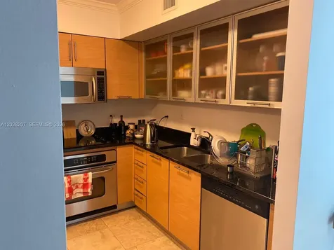 31 SE 5th Street Miami FL 33131