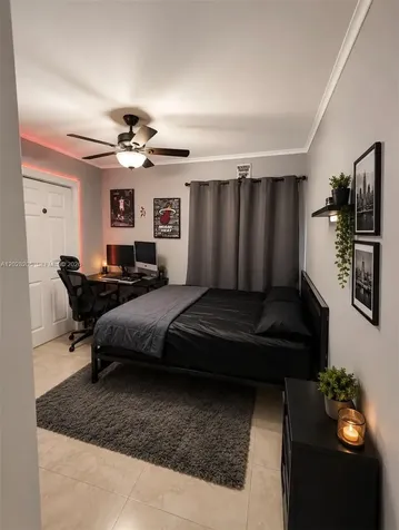 3956 W 9th Court Hialeah FL 33012