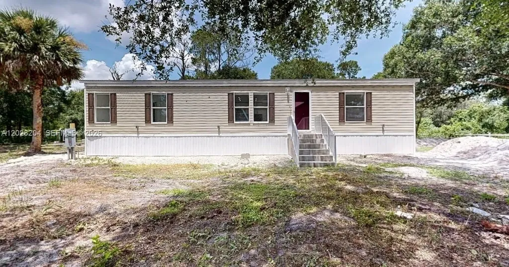 720 N Riverside Street Clewiston FL 33440