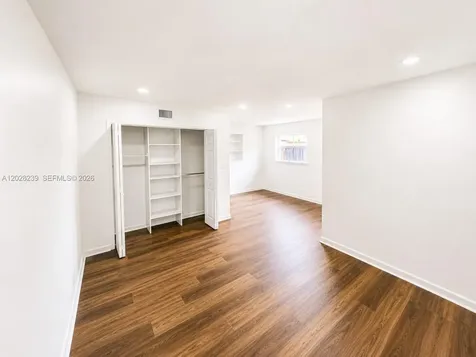 6560 Hayes Street Hollywood FL 33024