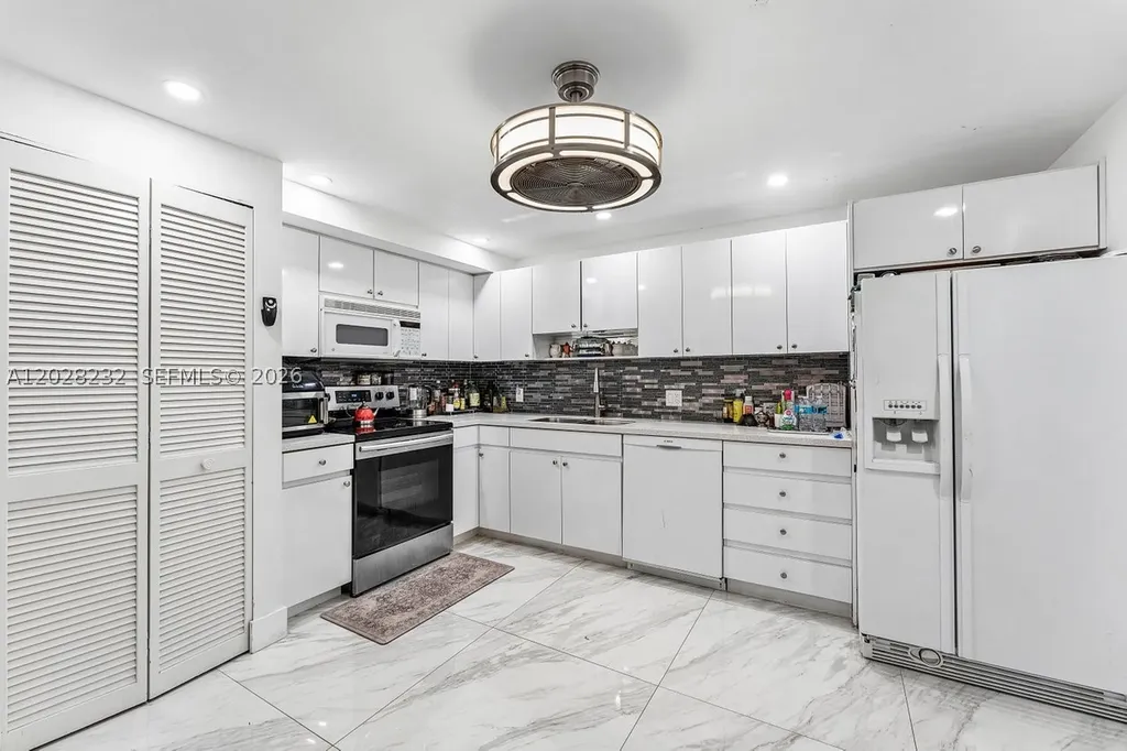 1370 S Ocean Boulevard Pompano Beach FL 33062