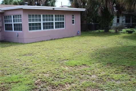 1570 W 13th Street Riviera Beach FL 33404