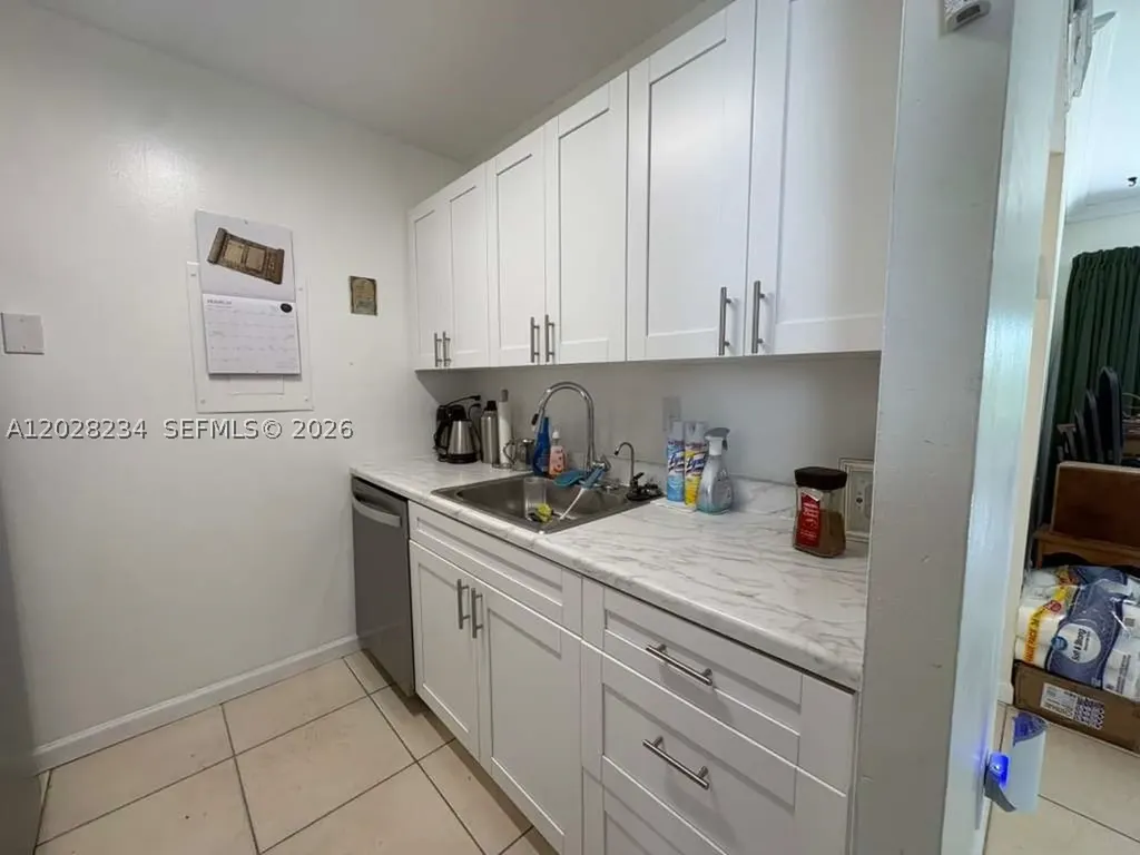 1141 Lake Victoria Drive Palm Beach FL 33411