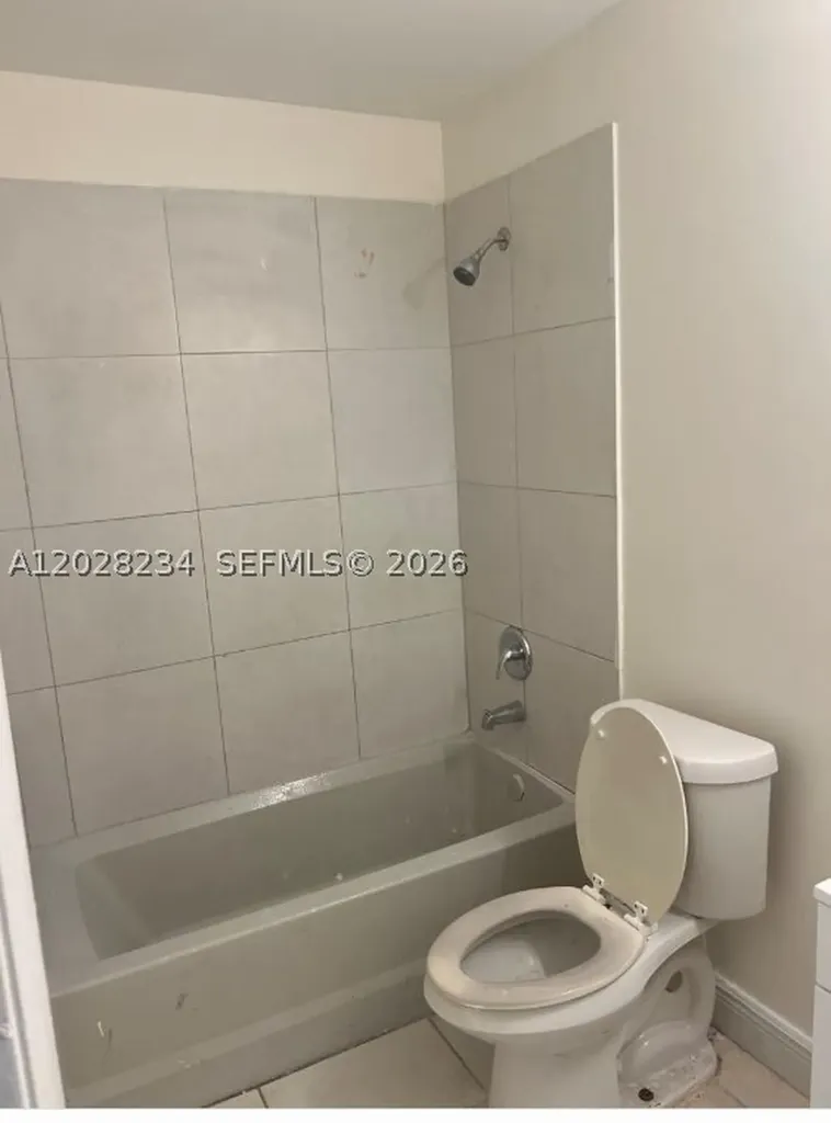 1141 Lake Victoria Drive Palm Beach FL 33411