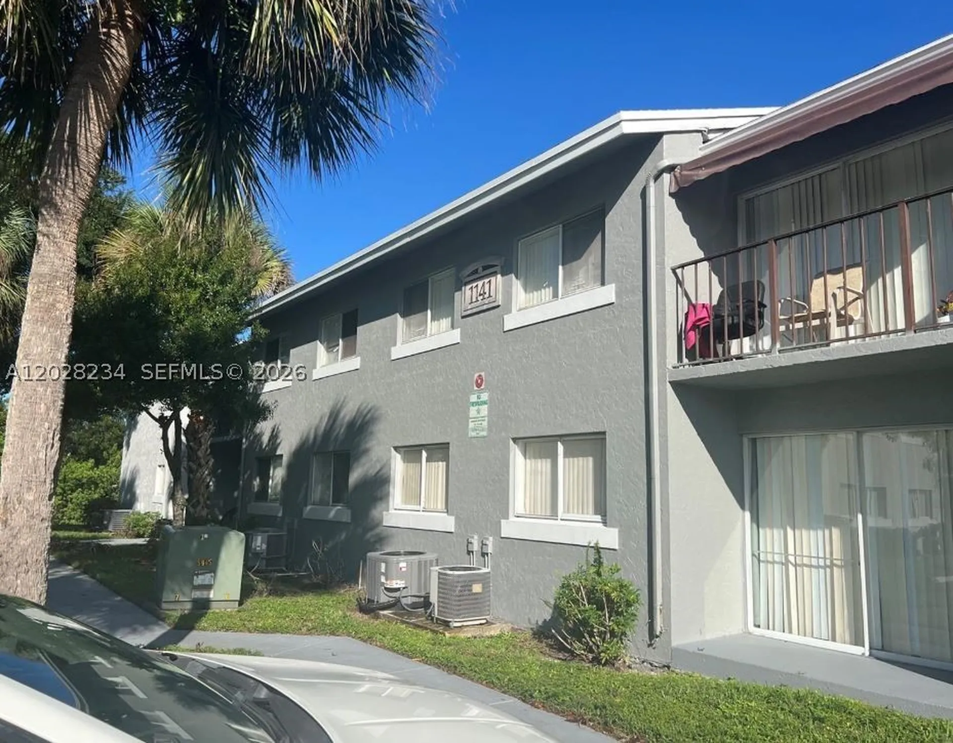 1141 Lake Victoria Drive Palm Beach FL 33411