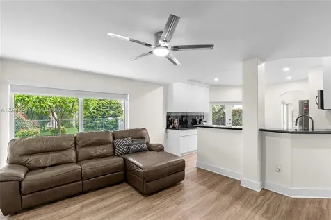 6014 SW 160th Avenue Miami FL 33193