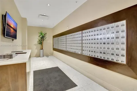 3801 S Ocean Drive Hollywood FL 33019