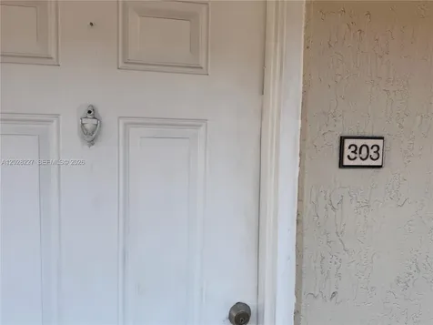 6195 NW 186th Street Hialeah FL 33015
